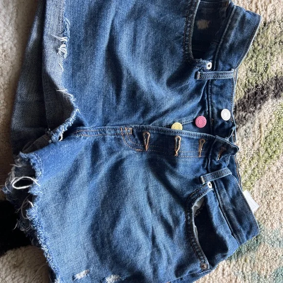 Girls Old Navy shorts size 16 - Picture 2 of 4